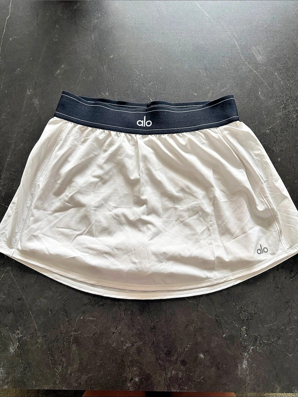 Alo Athletic Skirt in White & Black Size Small